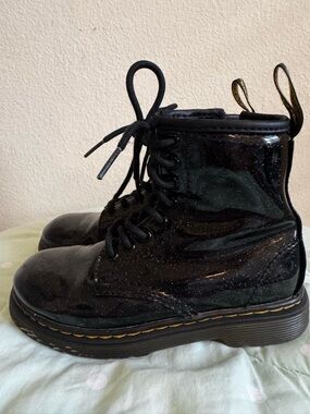 Dr. Marten Black Sparkle Patent Lace-Up Boots Toddler size 11